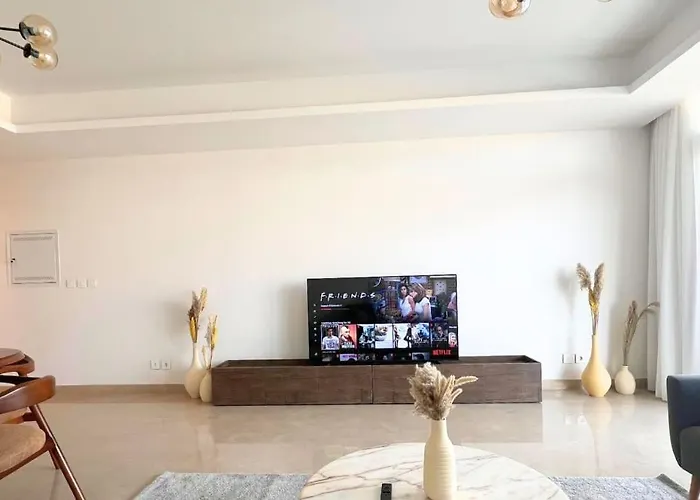 Bamboostays Cozy 2Br At Cairo Festival